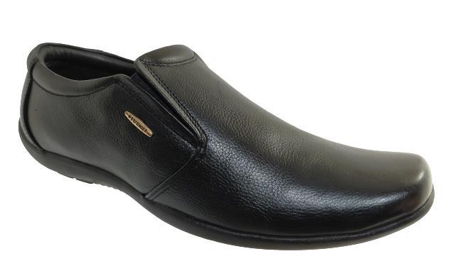 Red Chief Brand Men's RC2001 Slipons Formal Shoes (Black)
