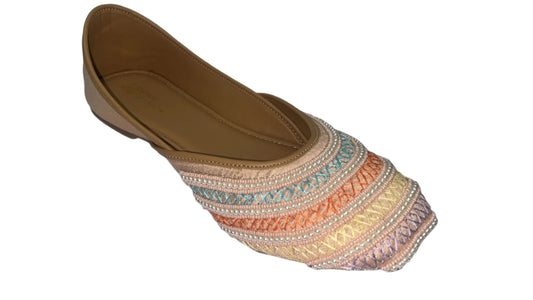 Women’s Rajasthani mojari look ethnic wear