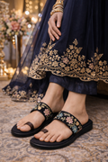 karishma anushka-1125