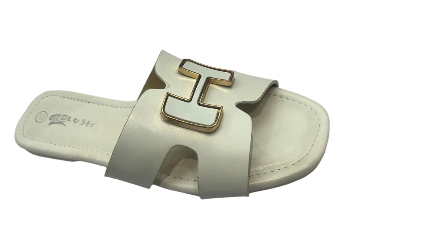 White leather women’s flippers casual cum party wear DS 6867-7 L-019